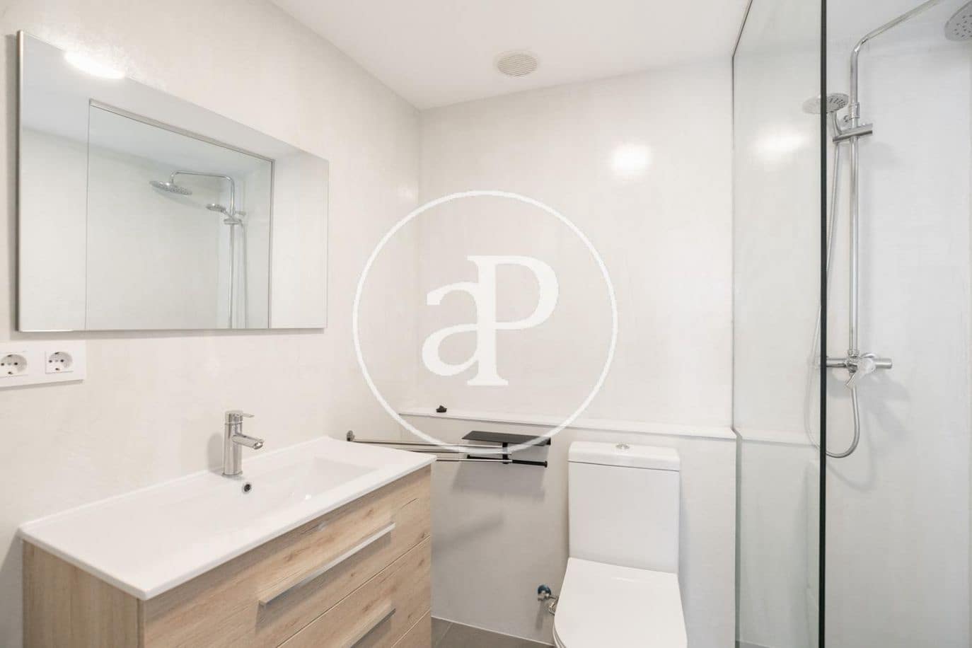 5 bedroom Apartment for rent in Barcelona city - € 3,025 (Ref: 8798913)