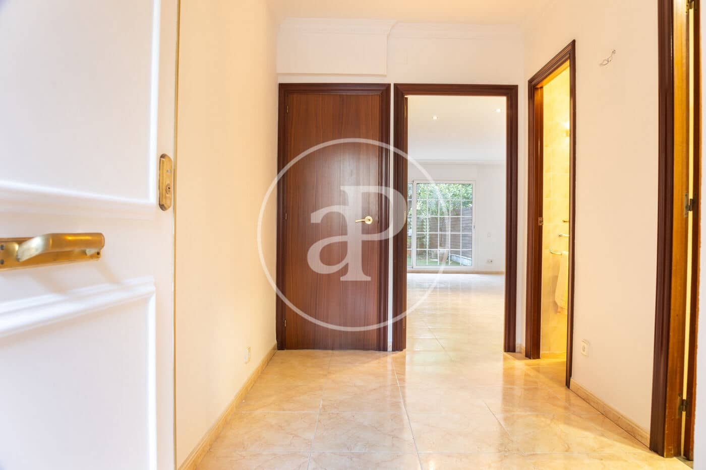 4 bedroom Villa for rent in Sant Cugat del Valles with garage - € 2,459 (Ref: 8798915)