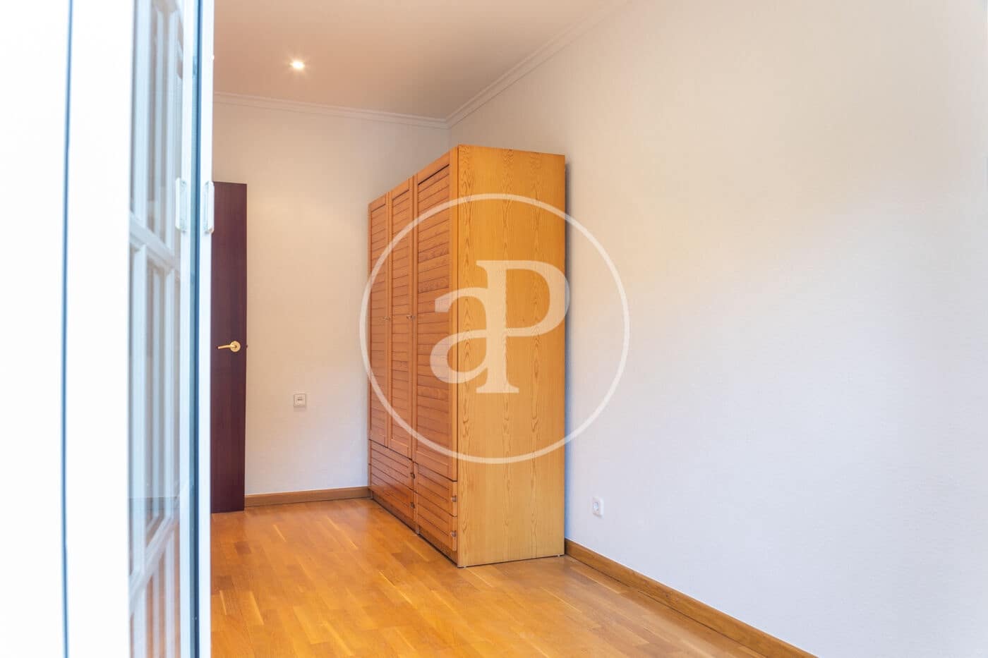 4 bedroom Villa for rent in Sant Cugat del Valles with garage - € 2,459 (Ref: 8798915)