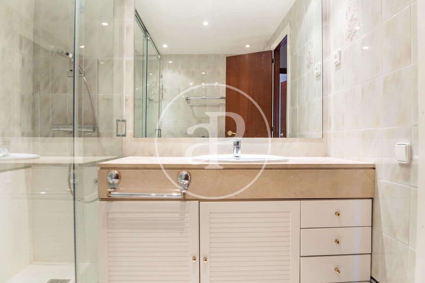 4 bedroom Villa for rent in Sant Cugat del Valles with garage - € 2,459 (Ref: 8798915)
