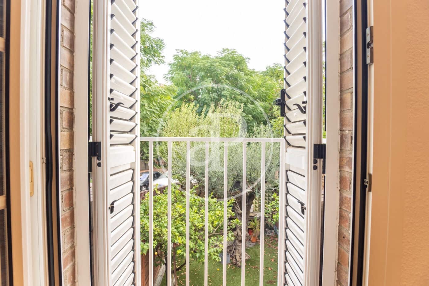 4 bedroom Villa for rent in Sant Cugat del Valles with garage - € 2,459 (Ref: 8798915)