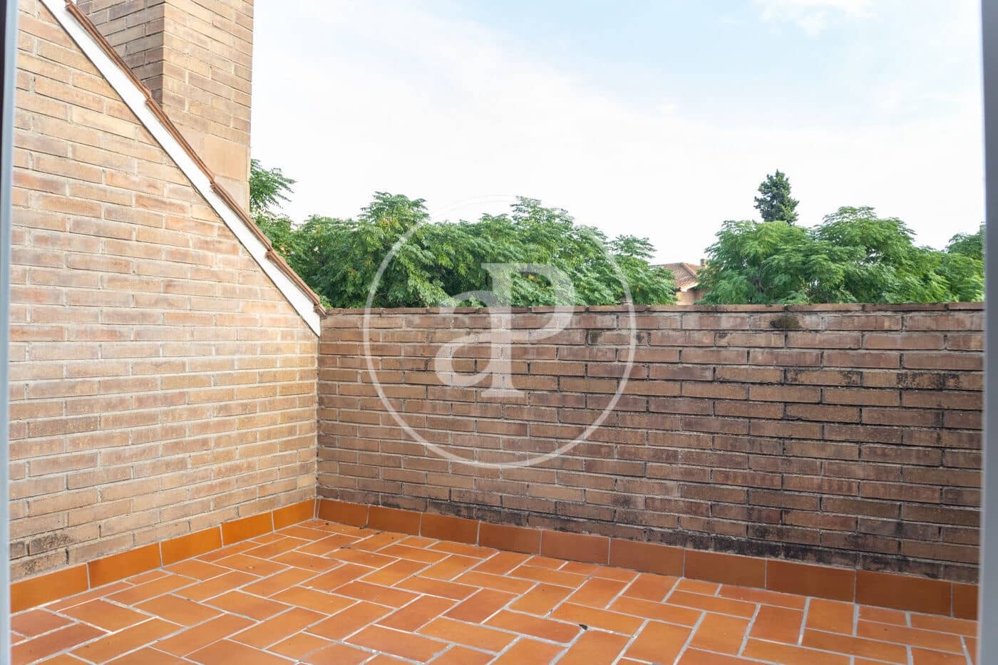 4 bedroom Villa for rent in Sant Cugat del Valles with garage - € 2,459 (Ref: 8798915)