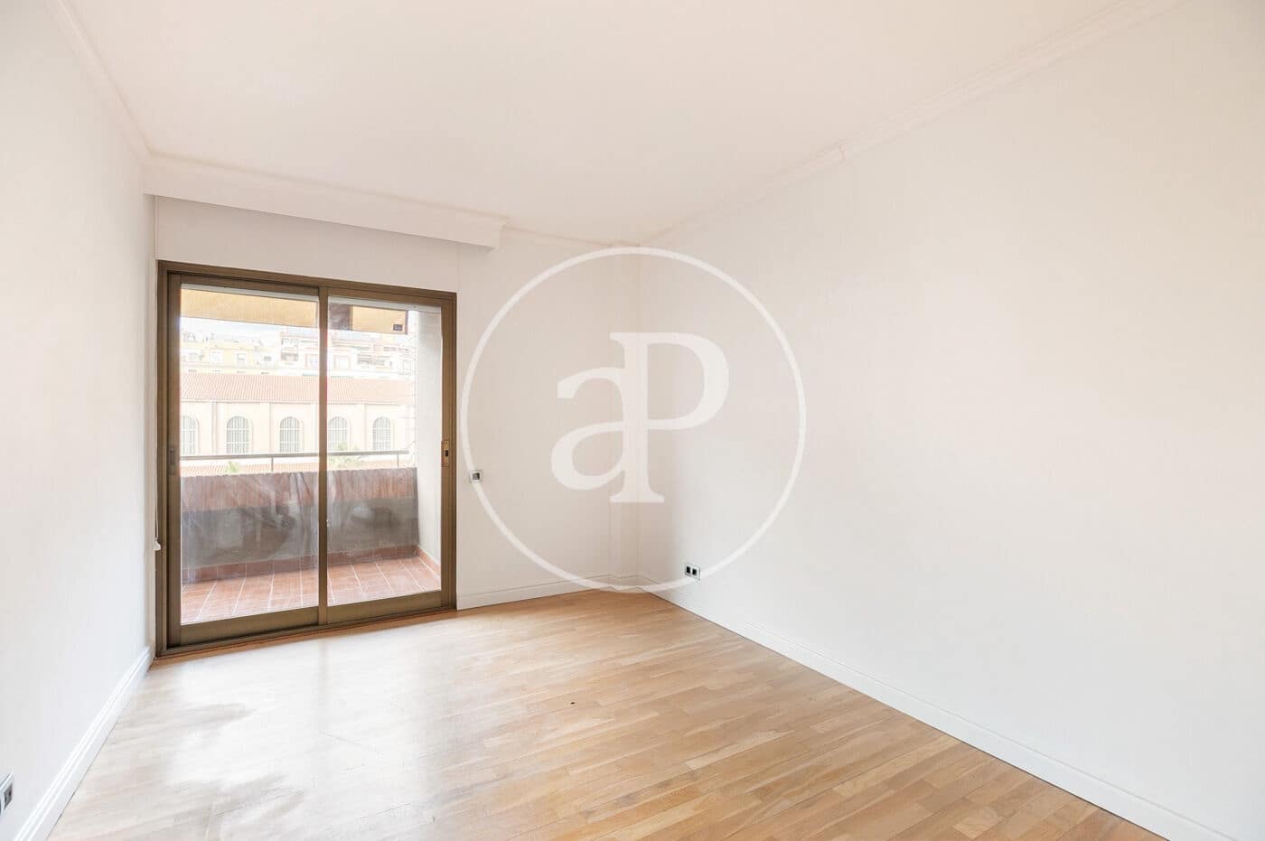5 bedroom Apartment for rent in Barcelona city with garage - € 5,635 (Ref: 8806348)