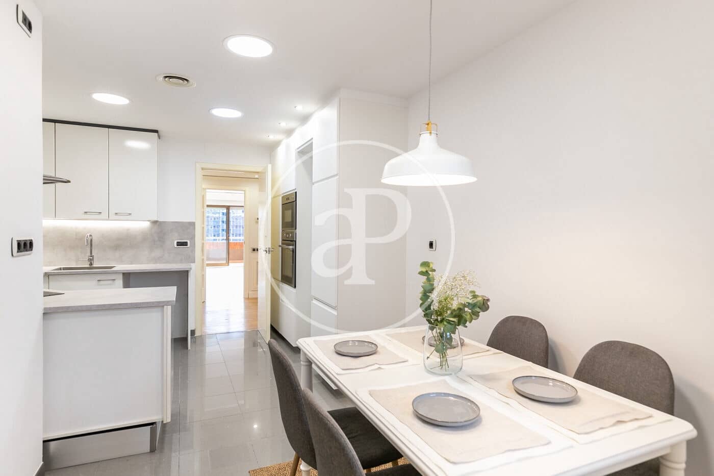 5 bedroom Apartment for rent in Barcelona city with garage - € 5,635 (Ref: 8806348)