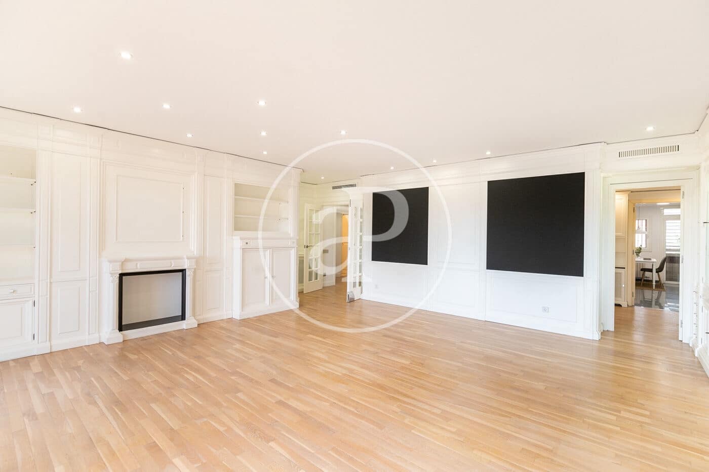 5 bedroom Apartment for rent in Barcelona city with garage - € 5,635 (Ref: 8806348)