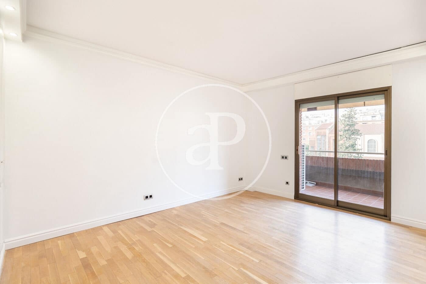 5 bedroom Apartment for rent in Barcelona city with garage - € 5,635 (Ref: 8806348)