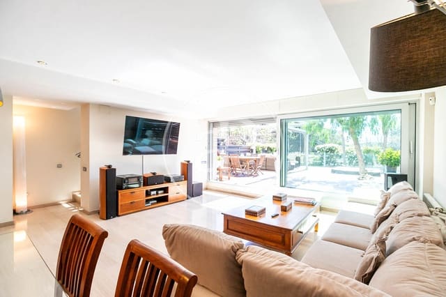 5 soveværelse Villa til salg i Sant Gervasi - La Bonanova, Barcelona by med swimmingpool - € 1.950.000 (Ref: 8806353)