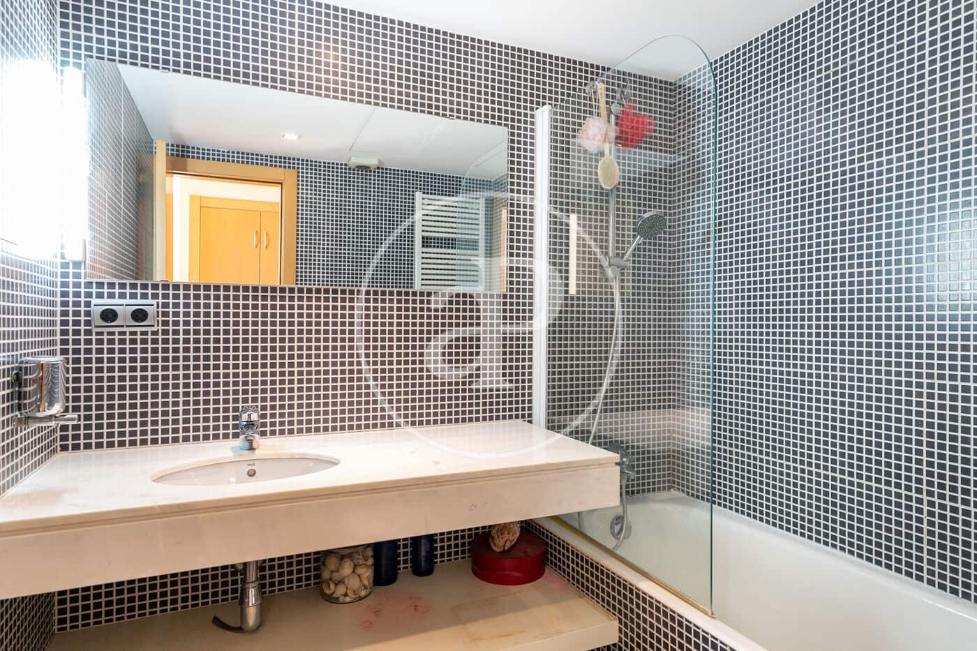 5 soveværelse Villa til salg i Barcelona by med swimmingpool - € 1.950.000 (Ref: 8806353)