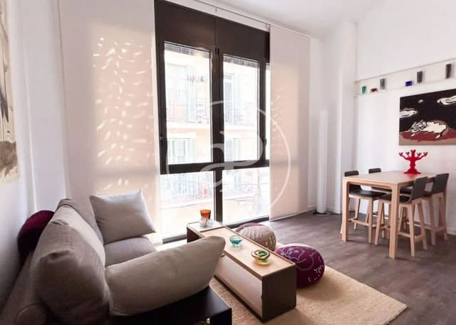 2 soveværelse Lejlighed til leje i La Vila de Gràcia, Barcelona by - € 2.500 (Ref: 8818104)