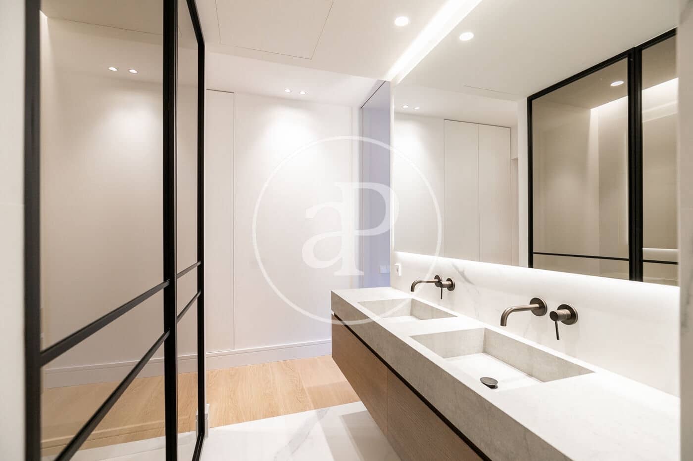 4 soveværelse Lejlighed til salg i Barcelona by - € 2.950.000 (Ref: 8825050)