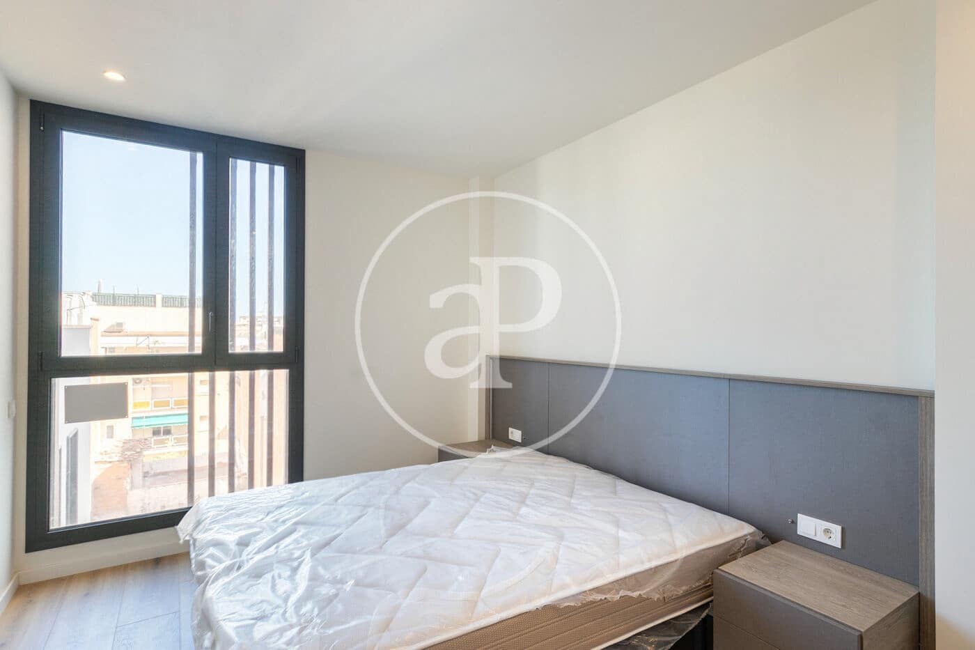 Apartamento de 2 habitaciones en Barcelona ciudad en alquiler - 1.790 € (Ref: 8836844)