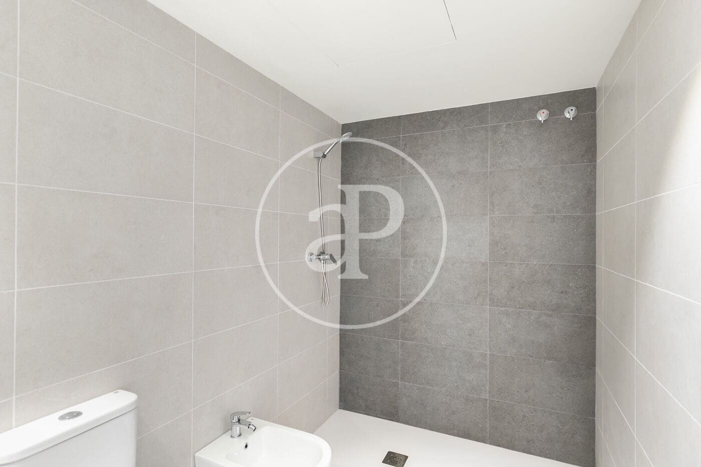 Apartamento de 2 habitaciones en Barcelona ciudad en alquiler - 1.790 € (Ref: 8836844)