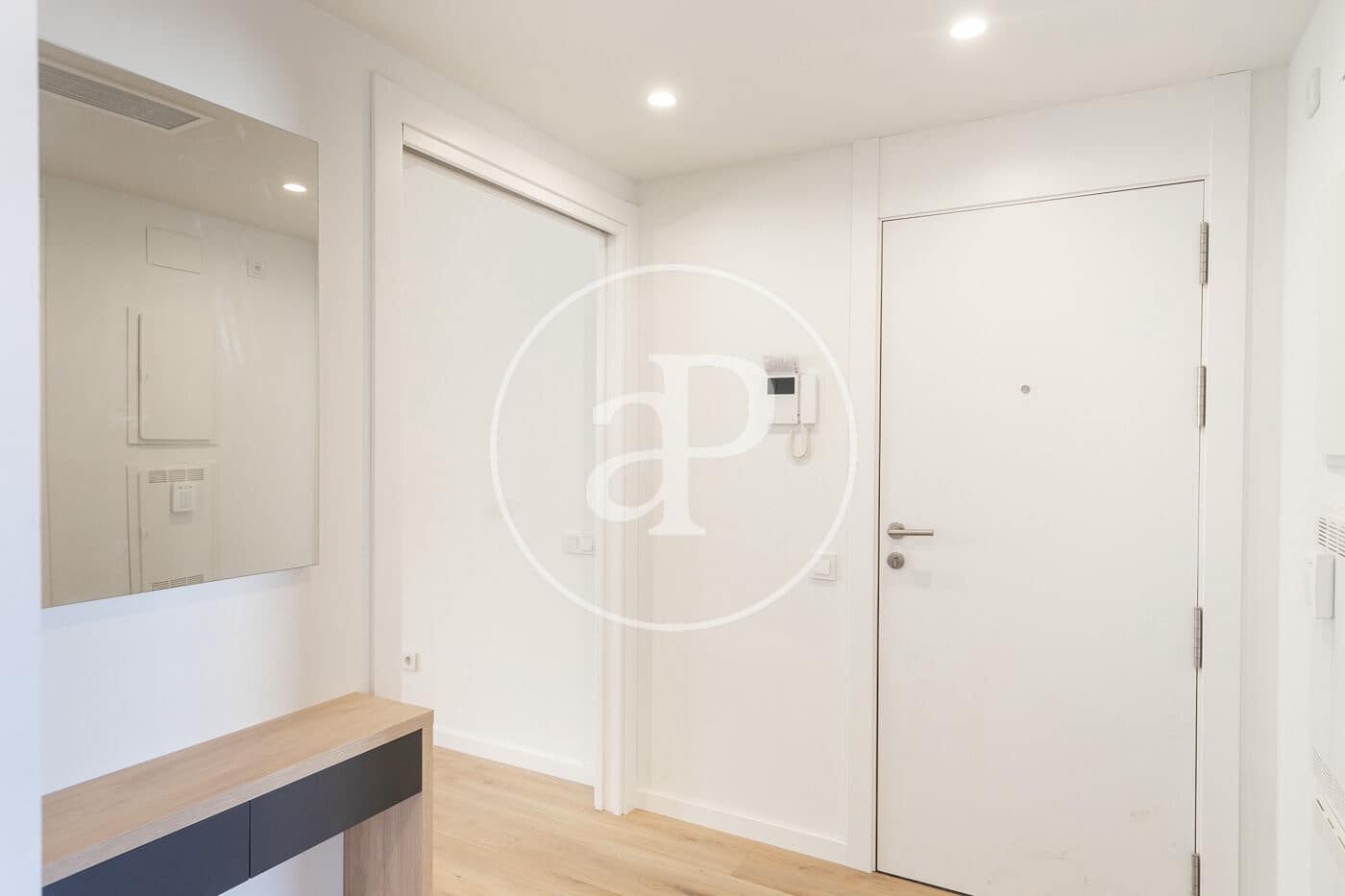 Apartamento de 2 habitaciones en Barcelona ciudad en alquiler - 1.790 € (Ref: 8836844)