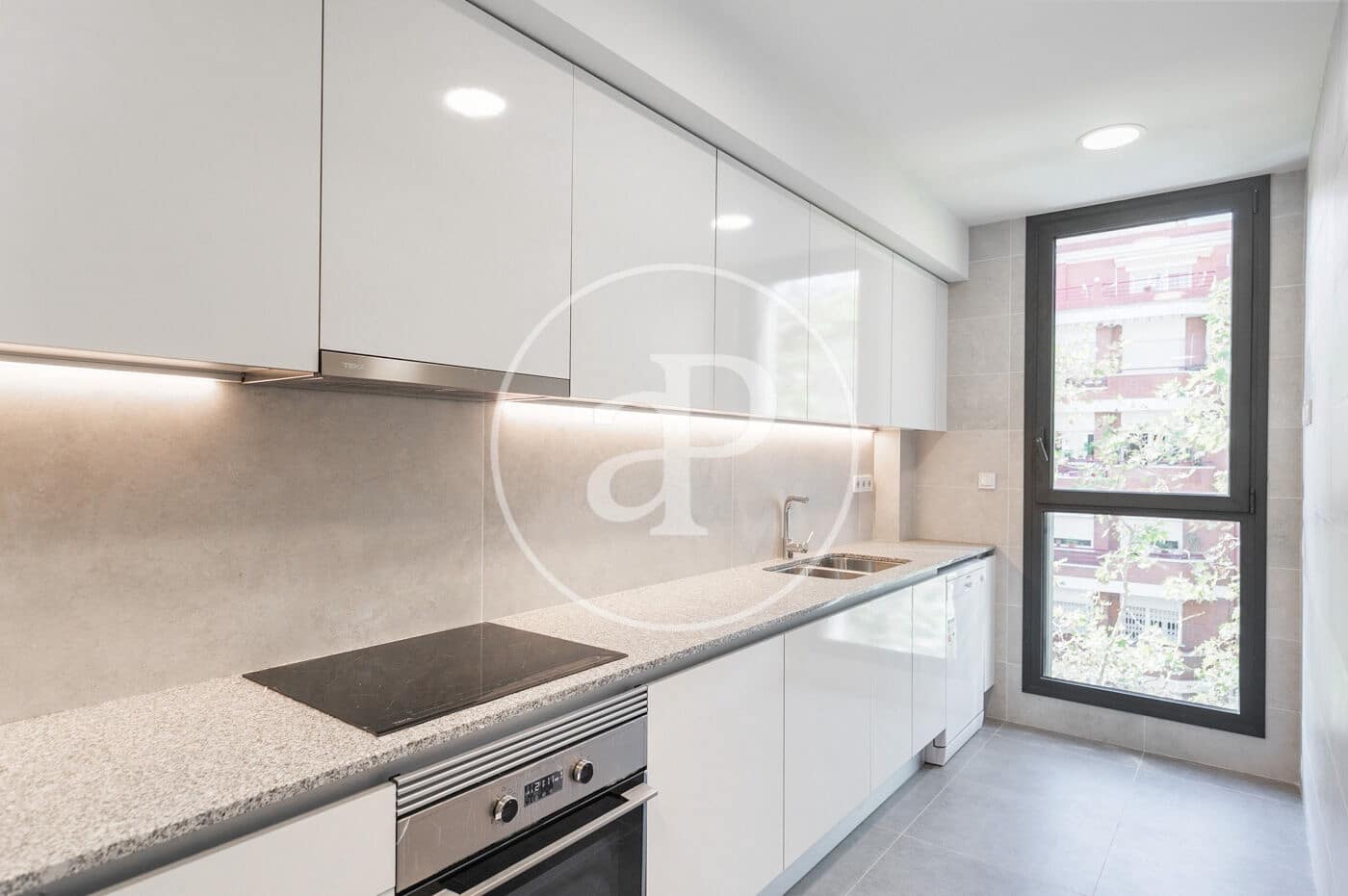 Apartamento de 2 habitaciones en Barcelona ciudad en alquiler - 1.790 € (Ref: 8836844)