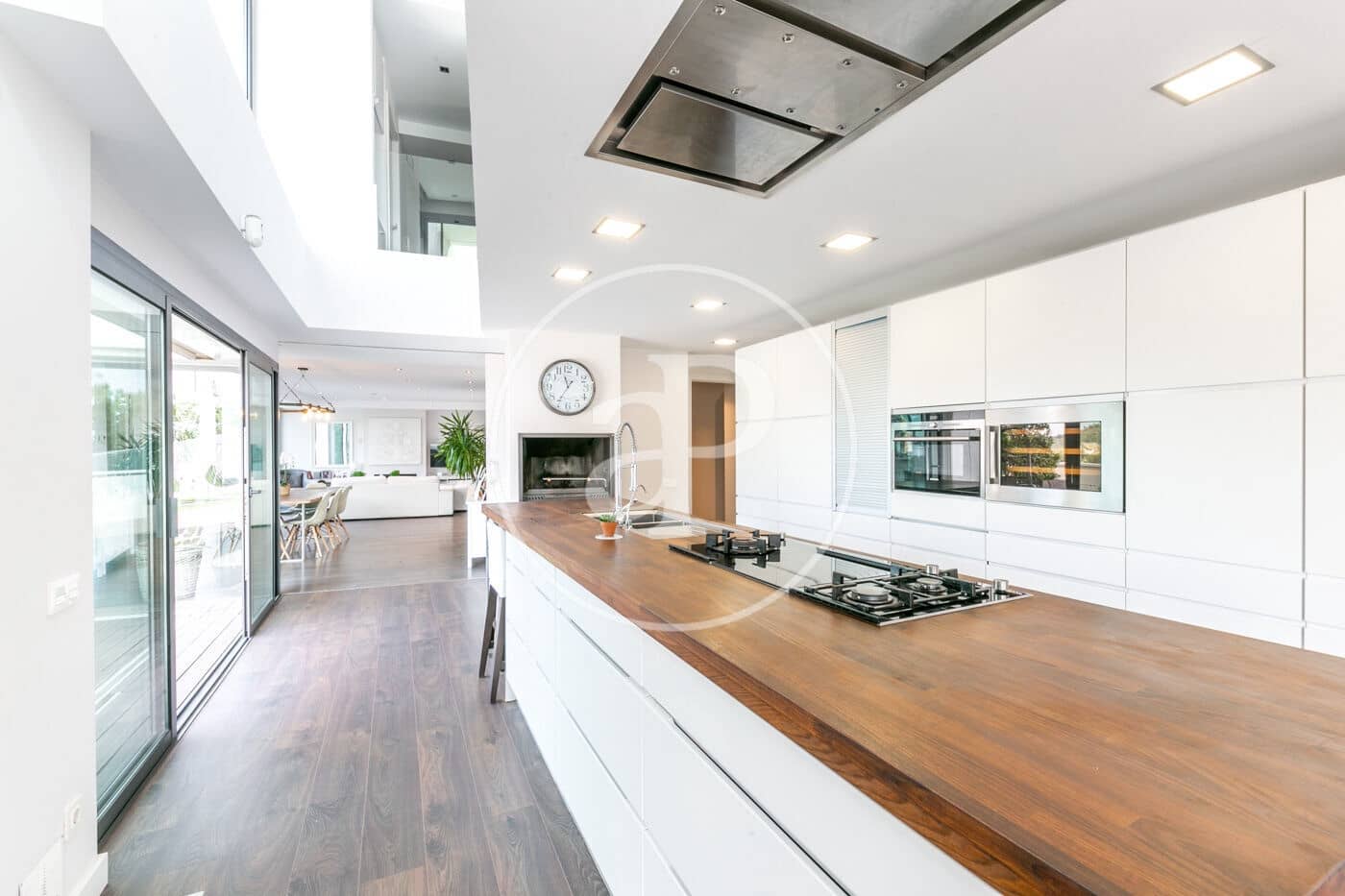 10 soveværelse Villa til leje i Barcelona by med swimmingpool - € 20.000 (Ref: 8839160)