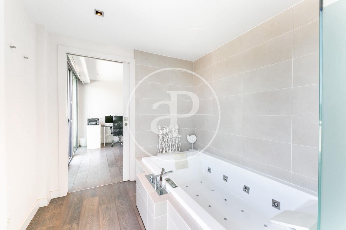 10 soveværelse Villa til leje i Barcelona by med swimmingpool - € 20.000 (Ref: 8839160)