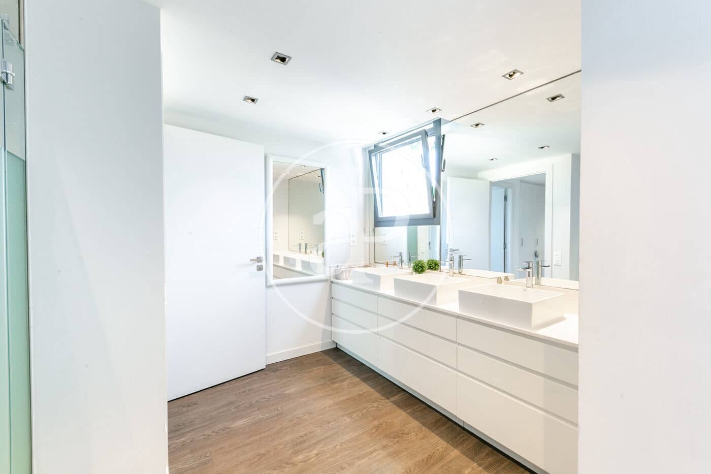 10 soveværelse Villa til leje i Barcelona by med swimmingpool - € 20.000 (Ref: 8839160)