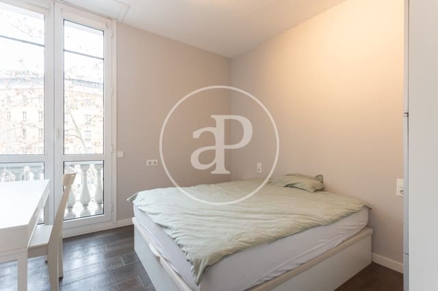 3 bedroom Apartment for rent in La Dreta de L'Eixample, Barcelona city - € 2,600 (Ref: 8839161)