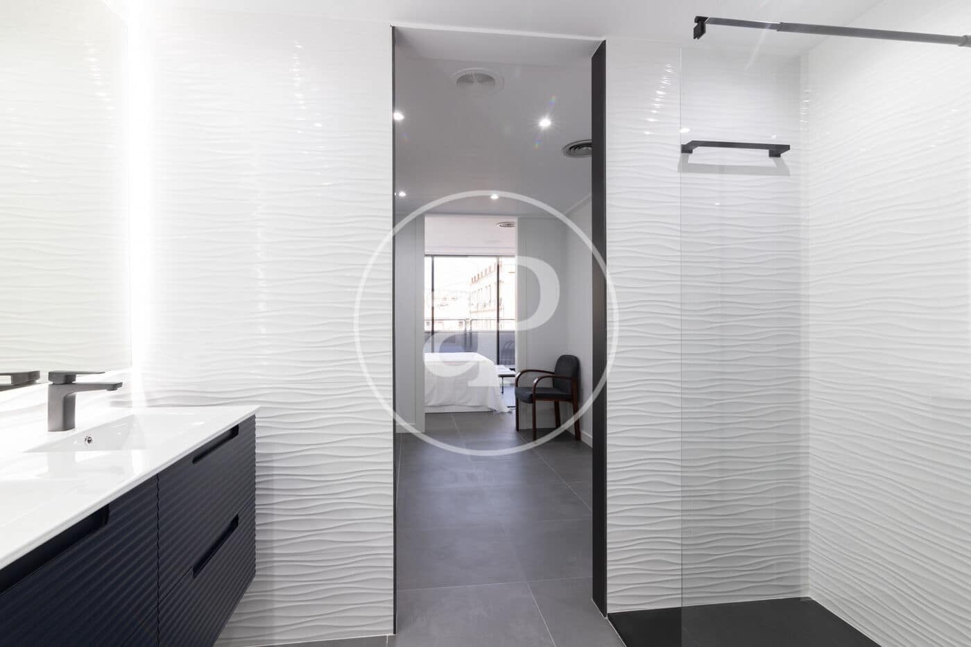 2 bedroom Apartment for rent in Barcelona city with garage - € 3,400 (Ref: 8849654)