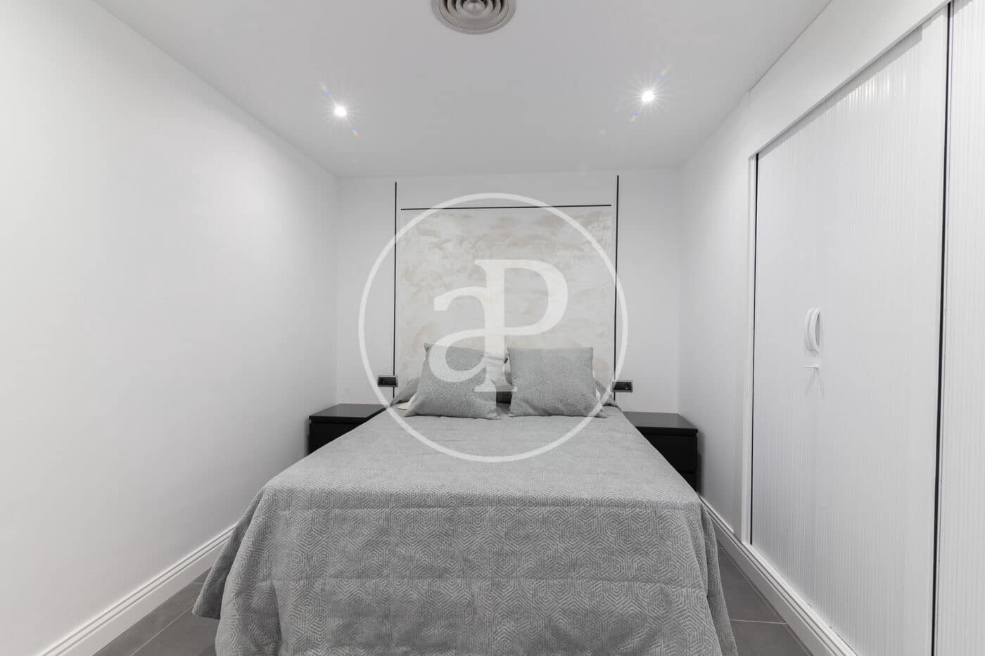 2 bedroom Apartment for rent in Barcelona city with garage - € 3,400 (Ref: 8849654)