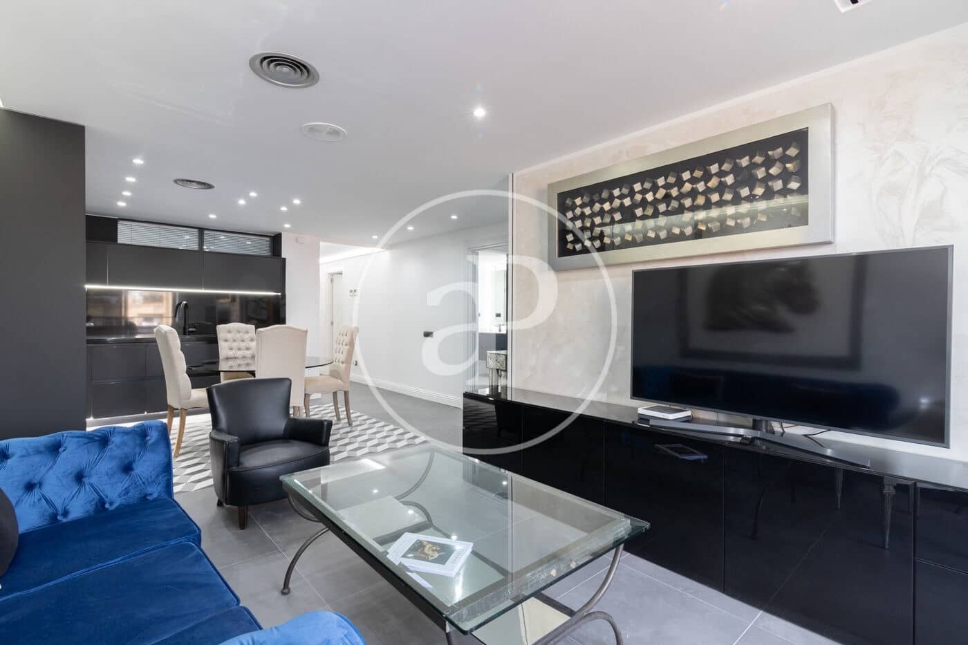 2 bedroom Apartment for rent in Barcelona city with garage - € 3,400 (Ref: 8849654)