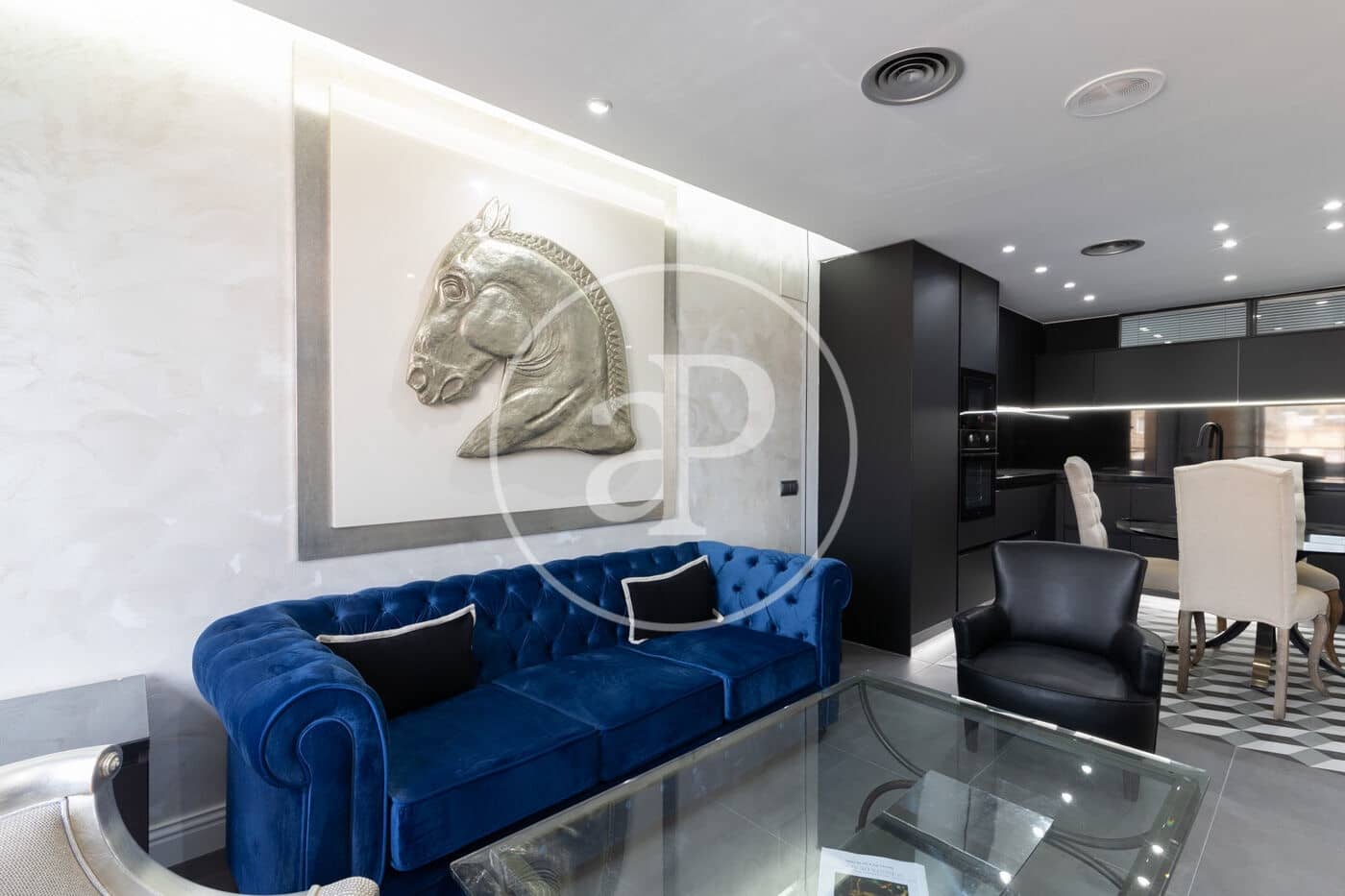 2 bedroom Apartment for rent in Barcelona city with garage - € 3,400 (Ref: 8849654)