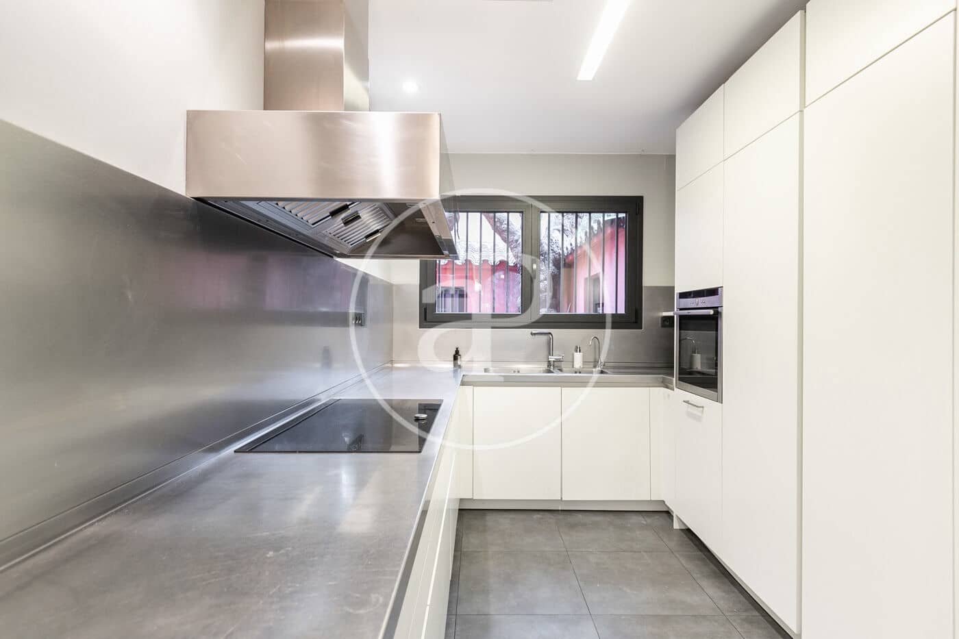 4 quarto Apartamento para arrendar em Barcelona cidade com garagem - 7 285 € (Ref: 8851729)