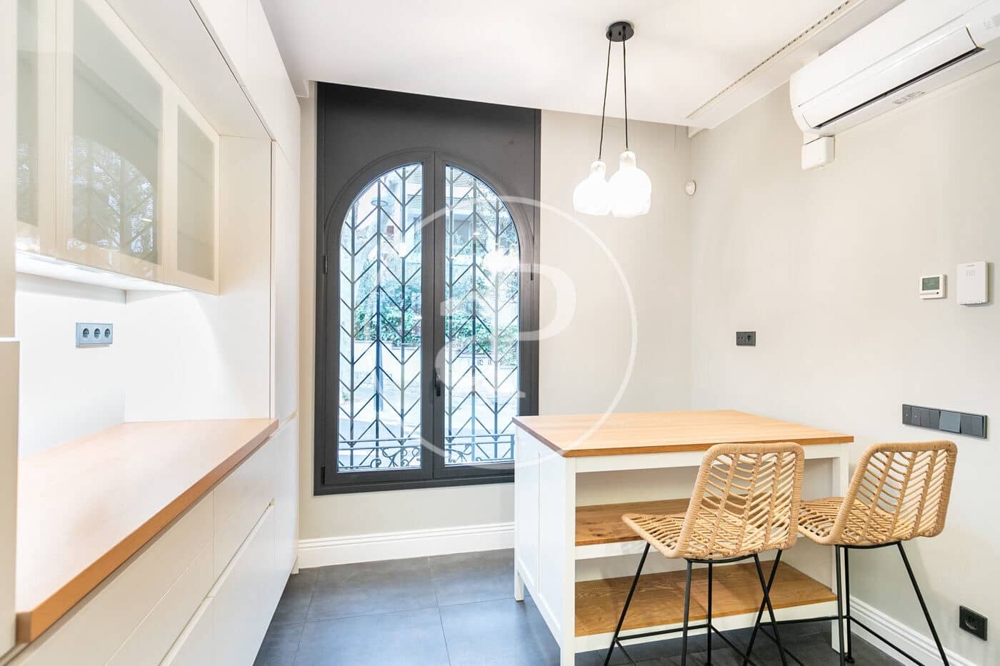 4 quarto Apartamento para arrendar em Barcelona cidade com garagem - 7 285 € (Ref: 8851729)