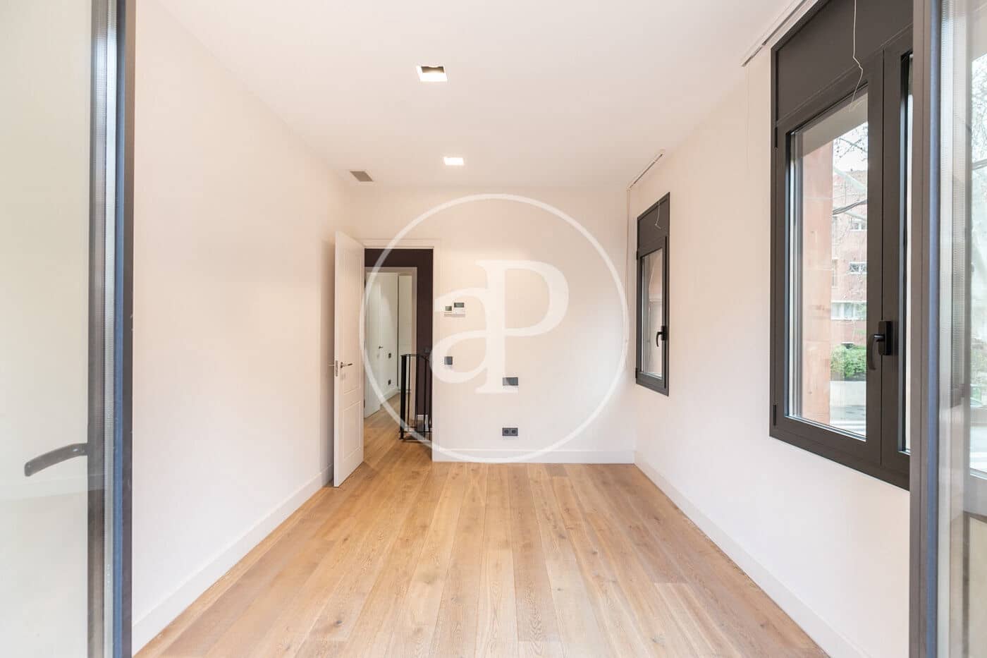 4 quarto Apartamento para arrendar em Barcelona cidade com garagem - 7 285 € (Ref: 8851729)