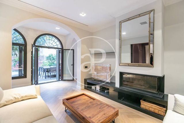 4 quarto Apartamento para arrendar em Les Tres Torres, Barcelona cidade com garagem - 7 285 € (Ref: 8851729)