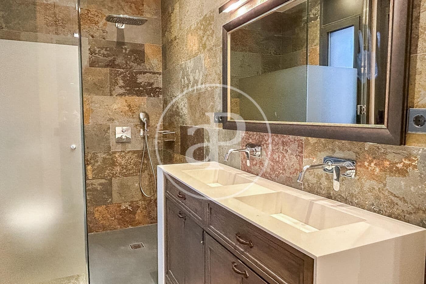 4 quarto Apartamento para arrendar em Barcelona cidade com garagem - 7 285 € (Ref: 8851729)