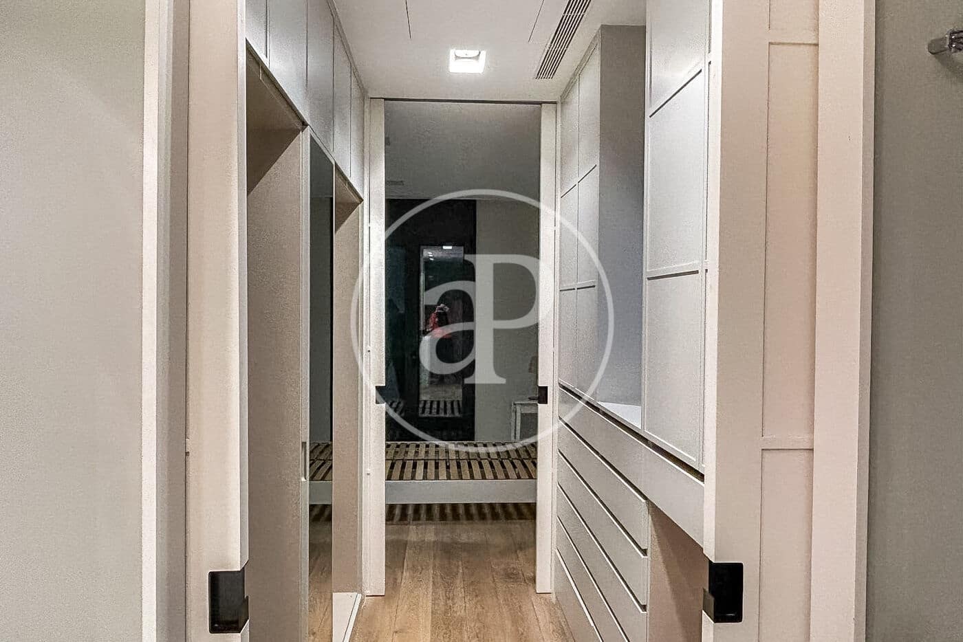 4 quarto Apartamento para arrendar em Barcelona cidade com garagem - 7 285 € (Ref: 8851729)