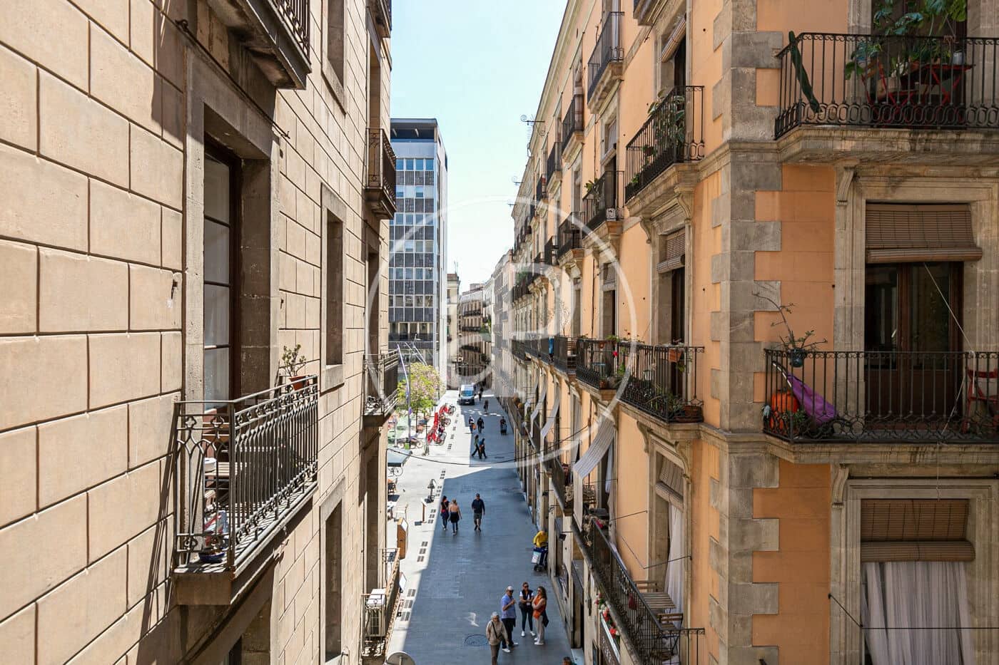 3 bedroom Apartment for rent in Barcelona city - € 2,400 (Ref: 8855033)