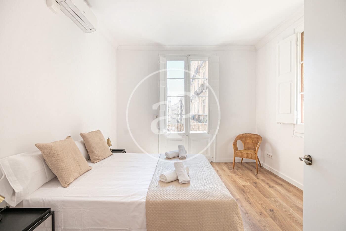 3 bedroom Apartment for rent in Barcelona city - € 2,400 (Ref: 8855033)