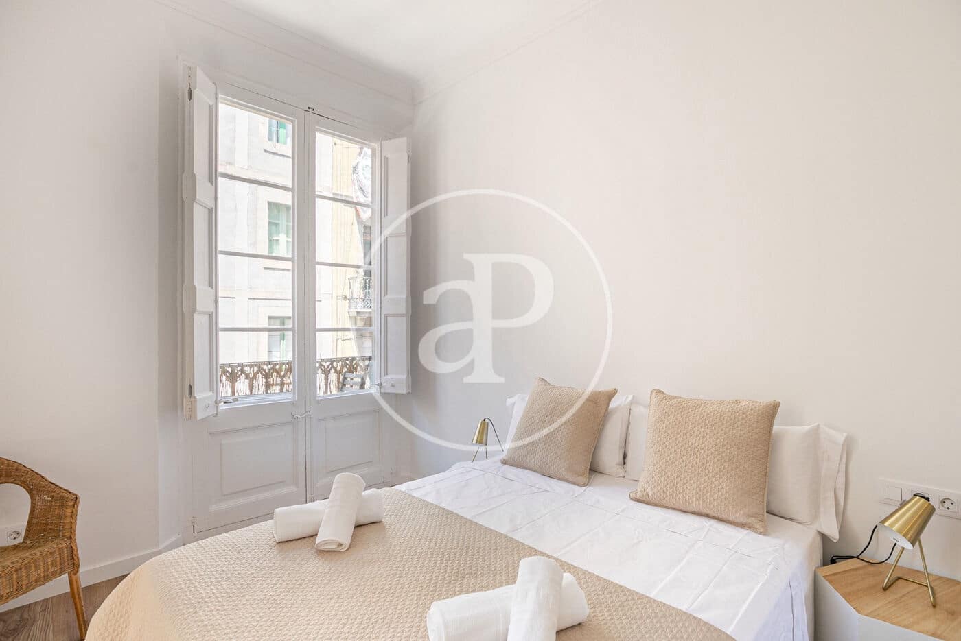 3 bedroom Apartment for rent in Barcelona city - € 2,400 (Ref: 8855033)