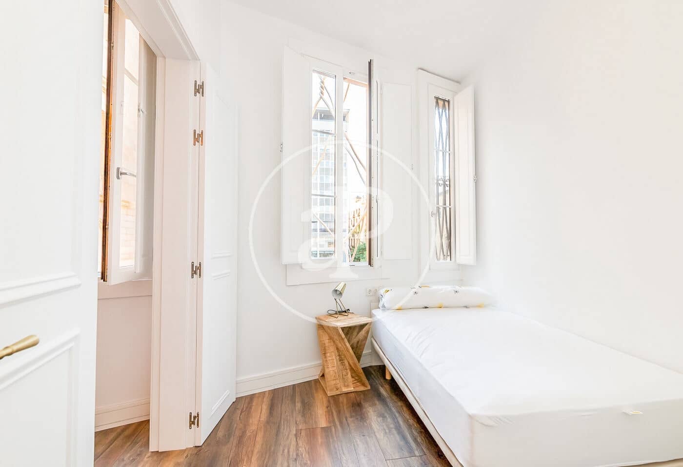 4 soveværelse Lejlighed til leje i Barcelona by - € 3.300 (Ref: 8855034)