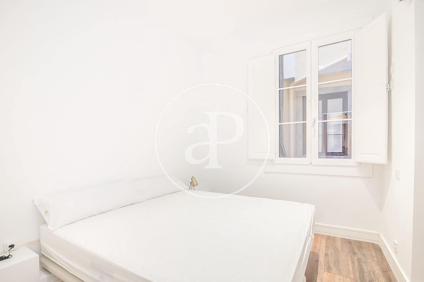 4 soveværelse Lejlighed til leje i Barcelona by - € 3.300 (Ref: 8855034)