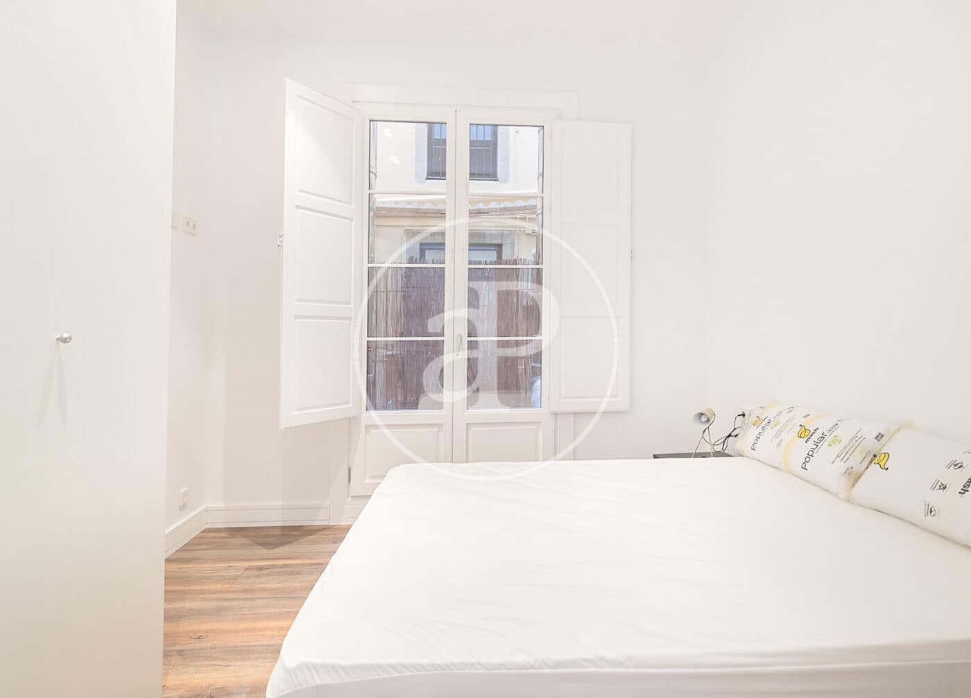 4 soveværelse Lejlighed til leje i Barcelona by - € 3.300 (Ref: 8855034)