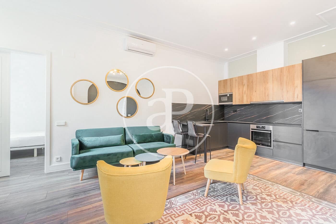 4 soveværelse Lejlighed til leje i Barcelona by - € 3.300 (Ref: 8855034)