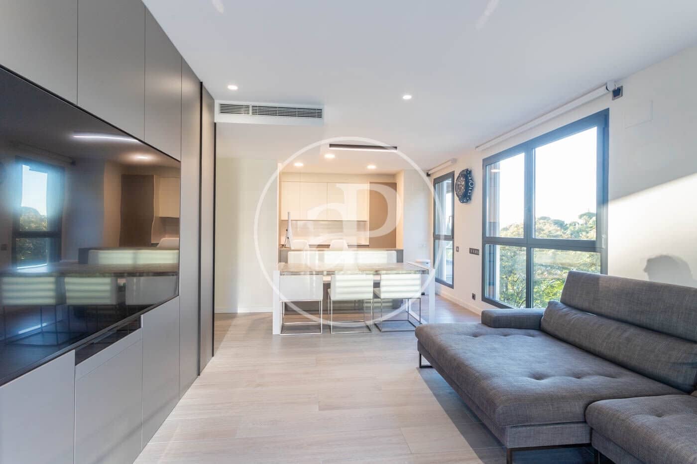 3 soveværelse Lejlighed til salg i Esplugues de Llobregat med swimmingpool - € 1.350.000 (Ref: 8855039)