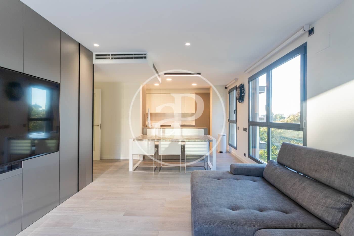 3 soveværelse Lejlighed til salg i Esplugues de Llobregat med swimmingpool - € 1.350.000 (Ref: 8855039)