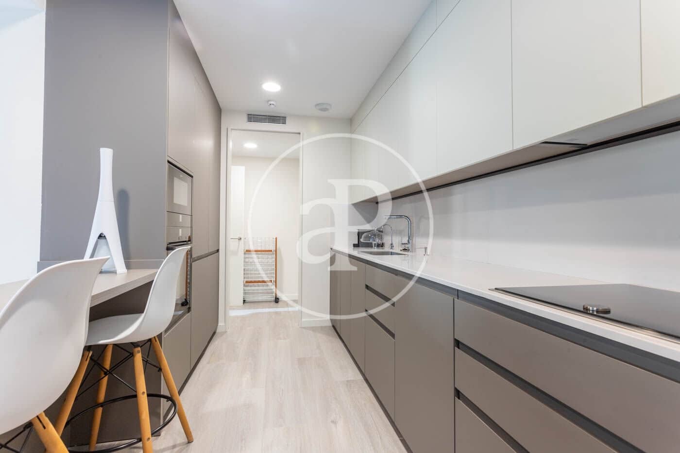 3 soveværelse Lejlighed til salg i Esplugues de Llobregat med swimmingpool - € 1.350.000 (Ref: 8855039)