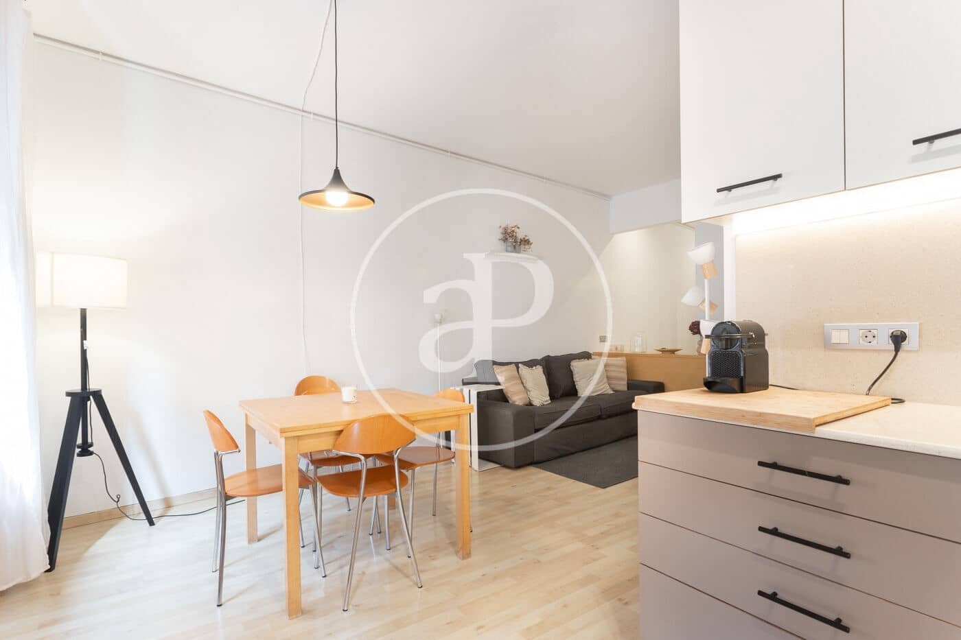 2 slaapkamer Appartement te huur in Barcelona stad - € 1.918 (Ref: 8857749)