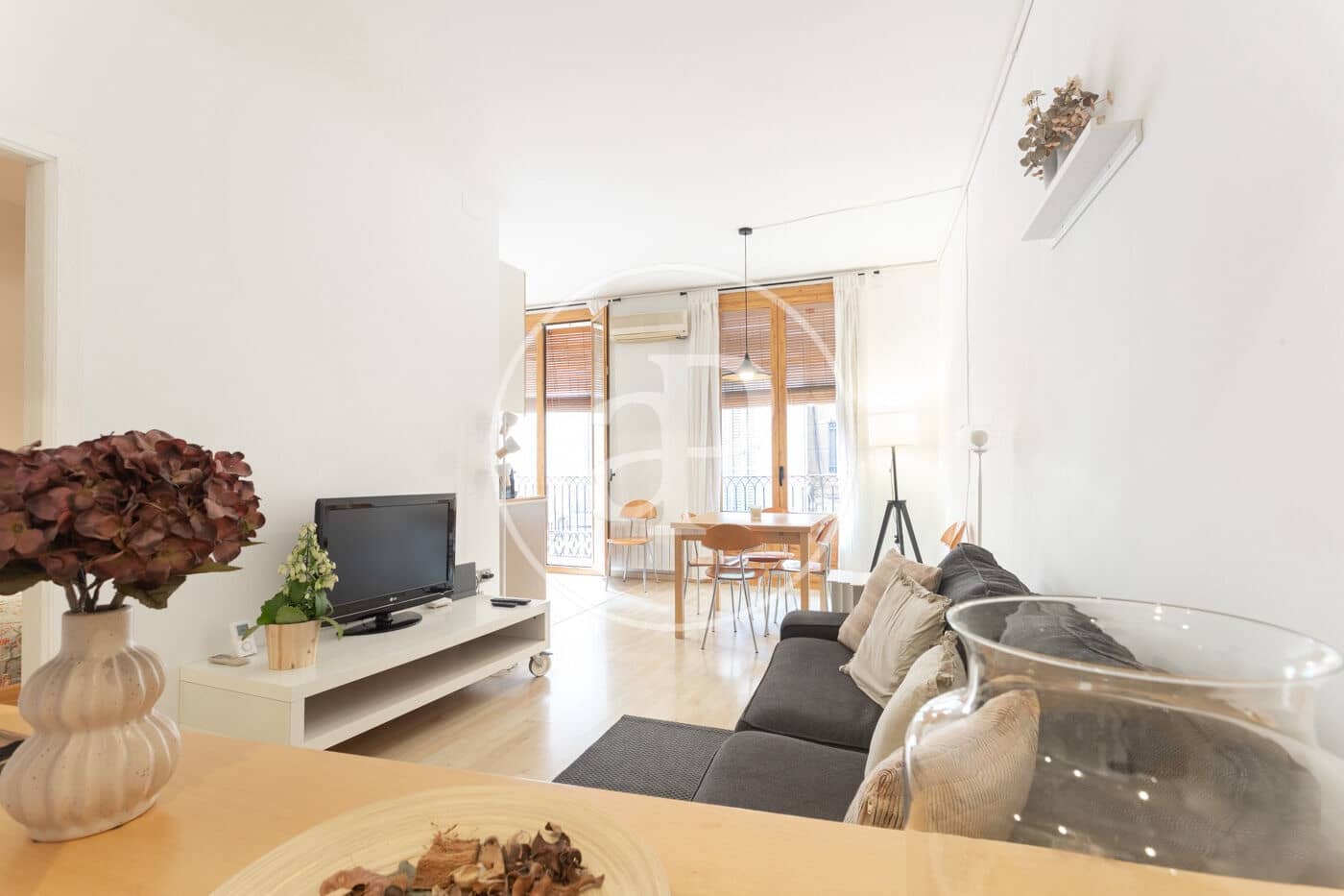2 slaapkamer Appartement te huur in Barcelona stad - € 1.918 (Ref: 8857749)