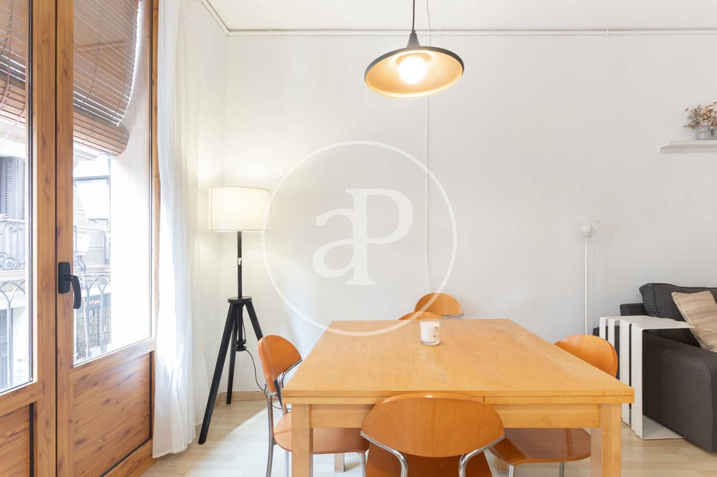 2 slaapkamer Appartement te huur in Barcelona stad - € 1.918 (Ref: 8857749)