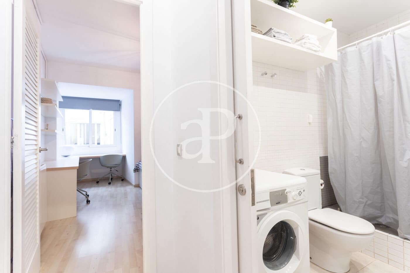 2 slaapkamer Appartement te huur in Barcelona stad - € 1.918 (Ref: 8857749)