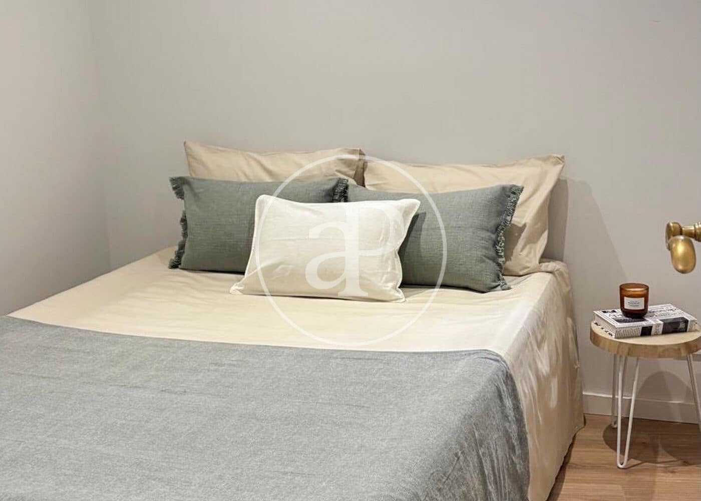 Apartamento de 3 habitaciones en Barcelona ciudad en venta - 359.000 € (Ref: 8874688)