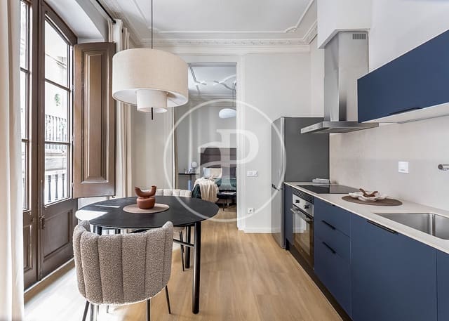 1 bedroom Apartment for rent in El Barri Gòtic, Barcelona city - € 2,800 (Ref: 8880077)