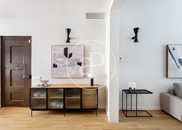 2 slaapkamer Appartement te huur in El Barri Gòtic, Barcelona stad - € 3.250 (Ref: 8880078)