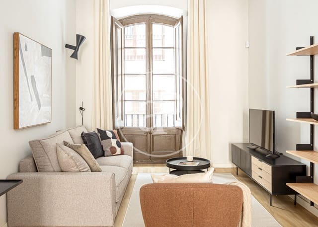 2 slaapkamer Appartement te huur in El Barri Gòtic, Barcelona stad - € 3.250 (Ref: 8880078)